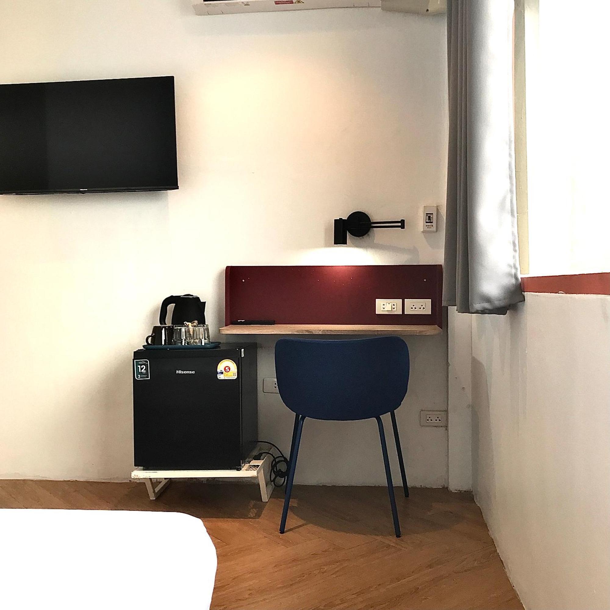 Beige Poshtels + Netflix Bangkok Exterior foto